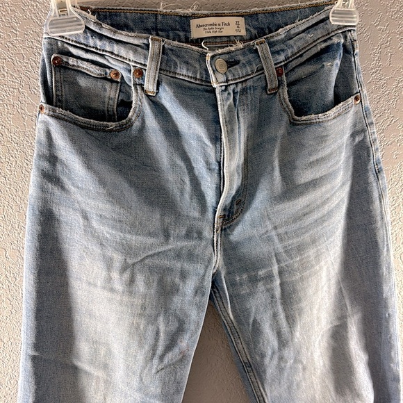Abercrombie & Fitch The Ankle Straight Ultra High
Rise Jeans - Picture 4 of 10